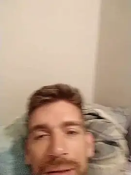 Snapshot of Nocturnesilence chatting on December 22, 3:47 am Nocturnesilence online show from December 22, 3:47 am