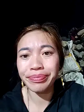 little-effy online show from February 19, 1:07 pm