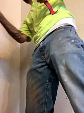 Snapshot of kingNQueen1211 chatting on December 19, 3:19 pm kingNQueen1211 online show from December 19, 3:19 pm