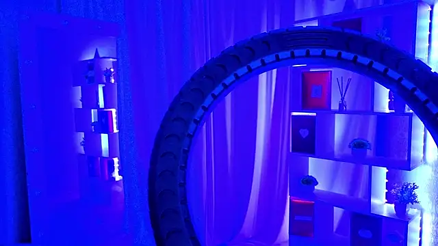 ViollaBloom online show from February 20, 3:36 am