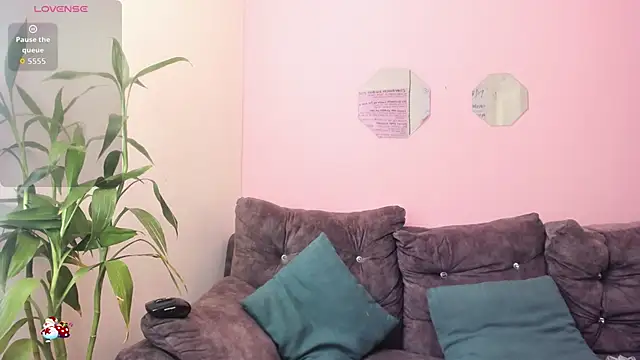 cloee 0 online show from December 22, 1:08 pm