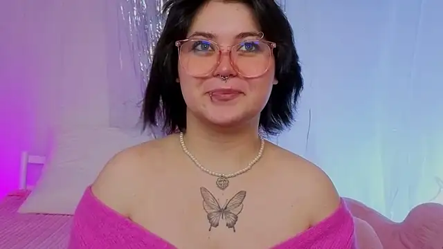 Snapshot of Choee_Bliss chatting on December 15, 8:51 am Choee Bliss online show from December 15, 8:51 am