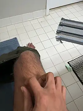 Snapshot of rohitgun023 chatting on December 13, 10:48 pm rohitgun023 online show from December 13, 10:48 pm