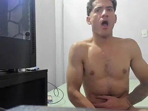 Snapshot of jhonduglas chatting on December 16, 4:28 am jhonduglas online show from December 16, 4:28 am