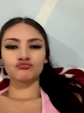 Snapshot of meloddyparker chatting on December 18, 6:14 pm meloddyparker online show from December 18, 6:14 pm