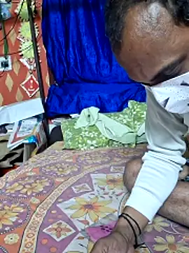 Mr-Mrs-couple online show from December 20, 6:15 pm