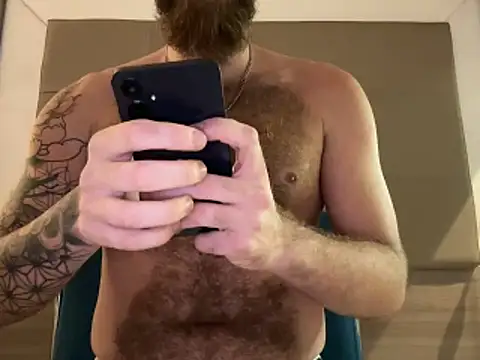 Snapshot of llHugoll chatting on March 3, 3:23 am llHugoll online show from March 3, 3:23 am