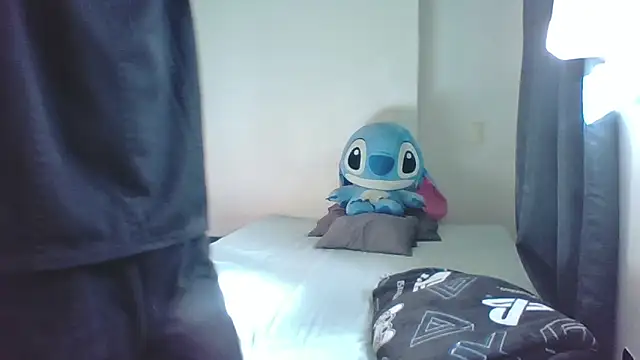 Snapshot of Glen_connor_11 chatting on December 13, 8:36 pm Glen connor 11 online show from December 13, 8:36 pm