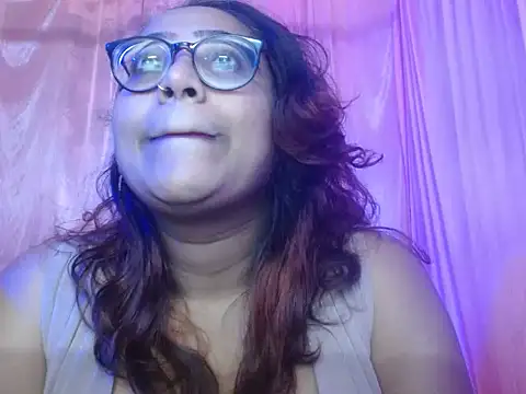 Snapshot of MISTI_KOLK chatting on December 17, 10:10 am MISTI KOLK online show from December 17, 10:10 am