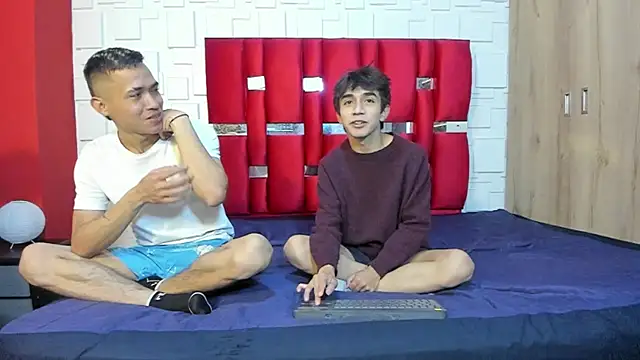 Snapshot of PetterSosa25 chatting on December 14, 2:44 pm PetterSosa25 online show from December 14, 2:44 pm