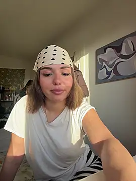 SilkyMira online show from January 14, 1:28 pm