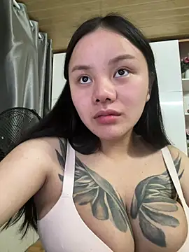 leo-kitty online show from March 1, 3:47 pm