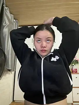 leo-kitty online show from March 3, 2:56 pm