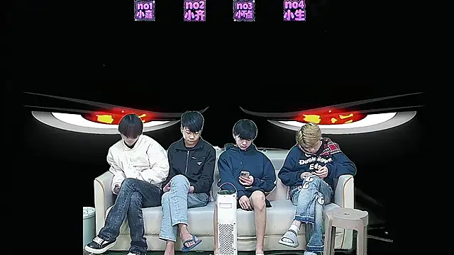 Snapshot of yujiannanpu chatting on January 14, 1:00 am yujiannanpu online show from January 14, 1:00 am