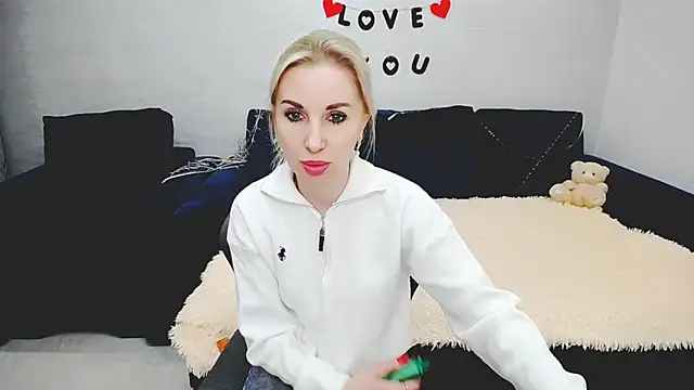 Hanna--Sweet online show from February 9, 3:38 pm