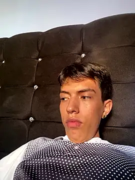 Juan Gomezz26 online show from January 14, 10:03 pm