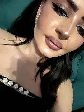 Snapshot of GoldFlow8888 chatting on December 17, 5:52 pm GoldFlow8888 online show from December 17, 5:52 pm