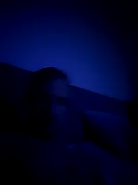 Snapshot of DoubleTroubleRS chatting on December 22, 12:18 am DoubleTroubleRS online show from December 22, 12:18 am