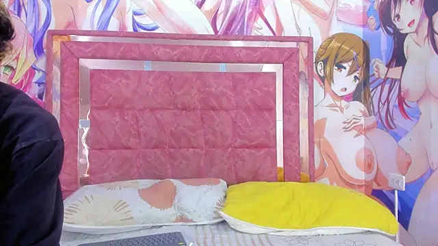 Ardiente couple online show from January 17, 12:15 am