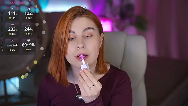 GingerPinky online show from April 8, 6:02 am