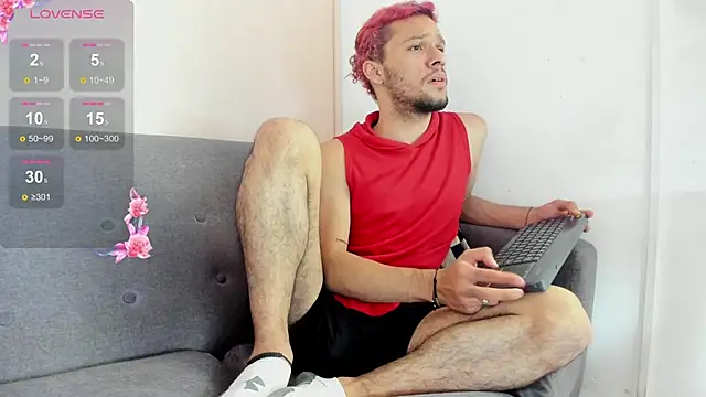 TAYSON SCOTT online show from January 19, 1:15 pm