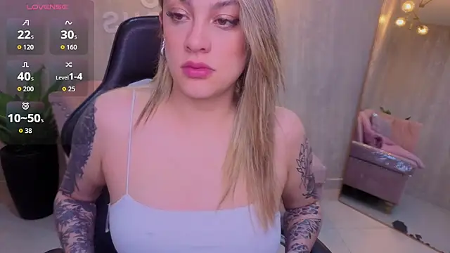 Snapshot of Aria95_a chatting on May 31, 1:40 pm Aria95 a online show from May 31, 1:40 pm
