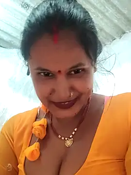 Akanksha soni online show from February 1, 8:02 am