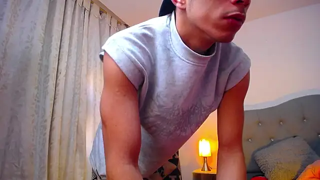 TOMBOYSEXX online show from January 15, 12:21 pm