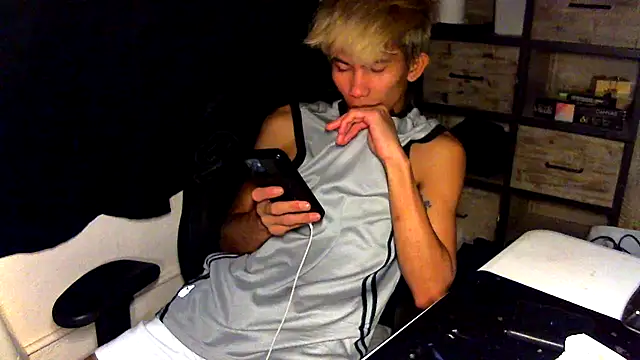 jhaycobXgarcia online show from April 1, 2:47 pm