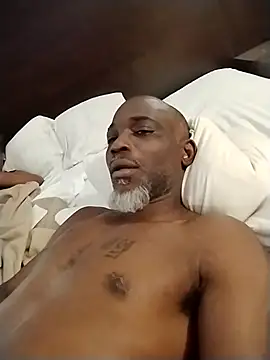 Snapshot of MRSTROKEIT7878 chatting on December 17, 2:50 am MRSTROKEIT7878 online show from December 17, 2:50 am