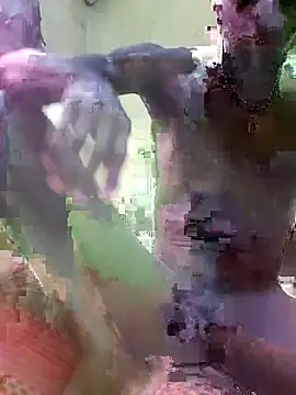 Snapshot of fays12345 chatting on December 17, 10:10 am fays12345 online show from December 17, 10:10 am