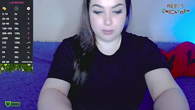 Curvy Molly online show from December 8, 10:25 pm