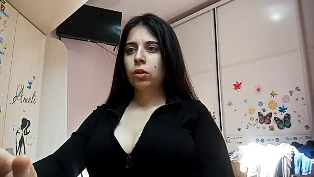 WaltraudPattie online show from February 4, 1:22 am