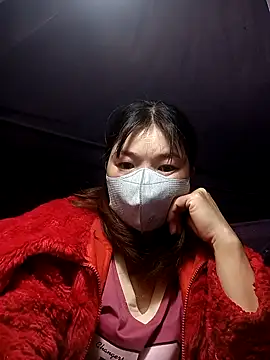 Snapshot of May-Ne chatting on December 20, 1:07 pm May-Ne online show from December 20, 1:07 pm