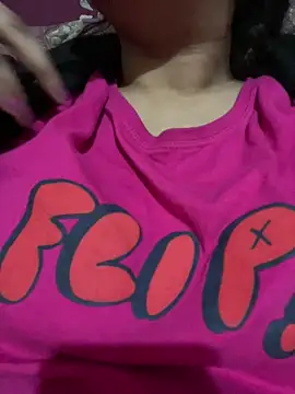 Snapshot of Kajal_kumariiii chatting on December 16, 7:02 am Kajal kumariiii online show from December 16, 7:02 am