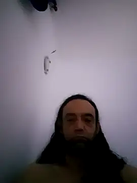 Snapshot of vladopen chatting on December 17, 8:20 am vladopen online show from December 17, 8:20 am