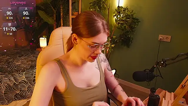 Alison Doody online show from March 27, 7:47 am