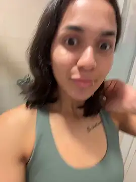 MiaMorenoo online show from January 6, 4:00 pm