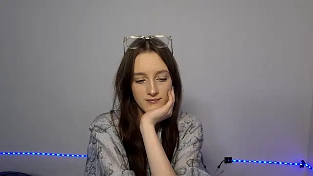 LisaBoddy online show from January 12, 12:43 pm