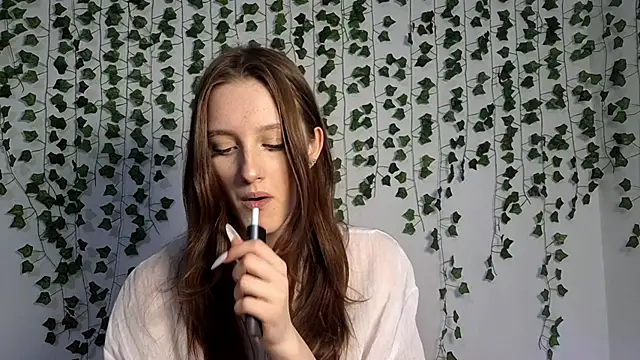 LisaBoddy online show from February 6, 1:03 pm