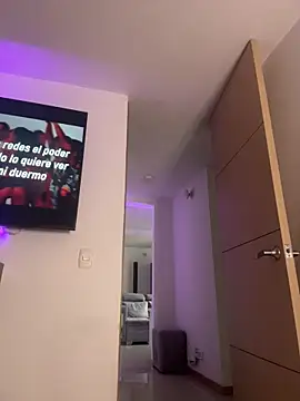 Camila sanchez25 online show from March 23, 7:51 pm