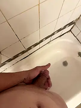 Snapshot of Leshot2025 chatting on December 15, 10:36 pm Leshot2025 online show from December 15, 10:36 pm