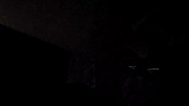 Snapshot of madgaz chatting on December 16, 5:18 pm madgaz online show from December 16, 5:18 pm