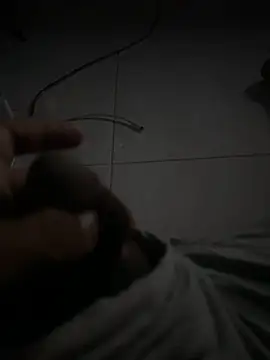 Snapshot of Xprimitif chatting on December 15, 9:19 pm Xprimitif online show from December 15, 9:19 pm