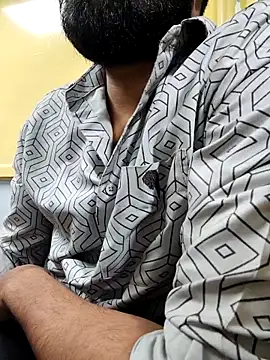 Snapshot of bnglrboy0886 chatting on March 4, 2:06 am bnglrboy0886 online show from March 4, 2:06 am