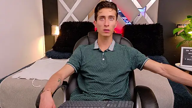 Ithan Skin online show from January 10, 11:34 am