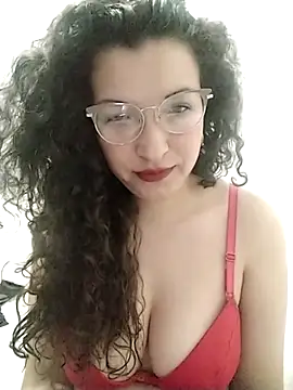 Snapshot of _Isabellamiller_ chatting on December 16, 9:36 am Isabellamiller online show from December 16, 9:36 am