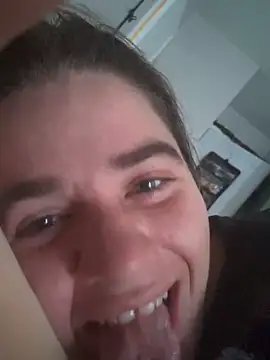 Snapshot of grippysocks20333 chatting on December 16, 6:46 pm grippysocks20333 online show from December 16, 6:46 pm