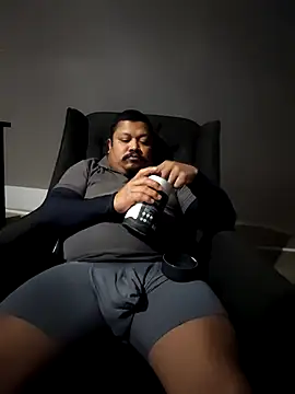 joaquinvaladez online show from January 18, 5:55 am