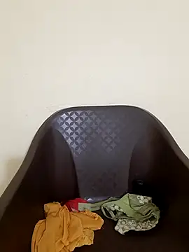 Geeta rani79 online show from April 19, 3:55 pm